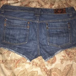 Short jeans